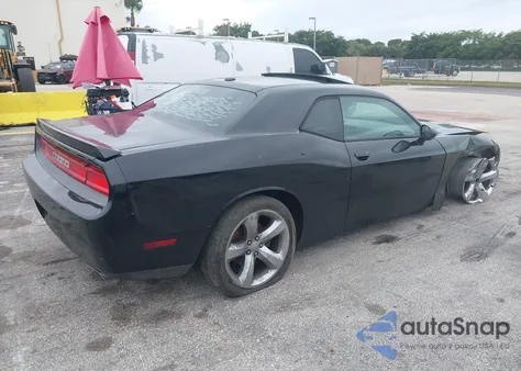 2013 Dodge Challenger R/T из США, поврежденный, VIN 2C3CDYBT8DH500842